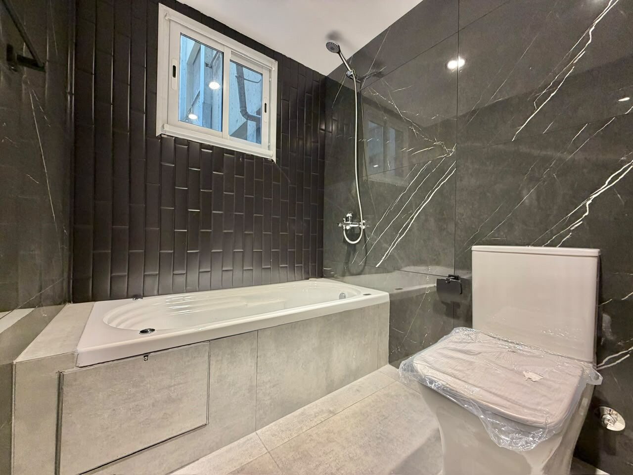 VENTA | Dpto 3 ambientes con balcón plaza Colón - 14