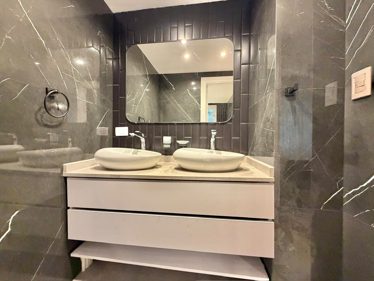 VENTA | Dpto 3 ambientes con balcón plaza Colón - 13
