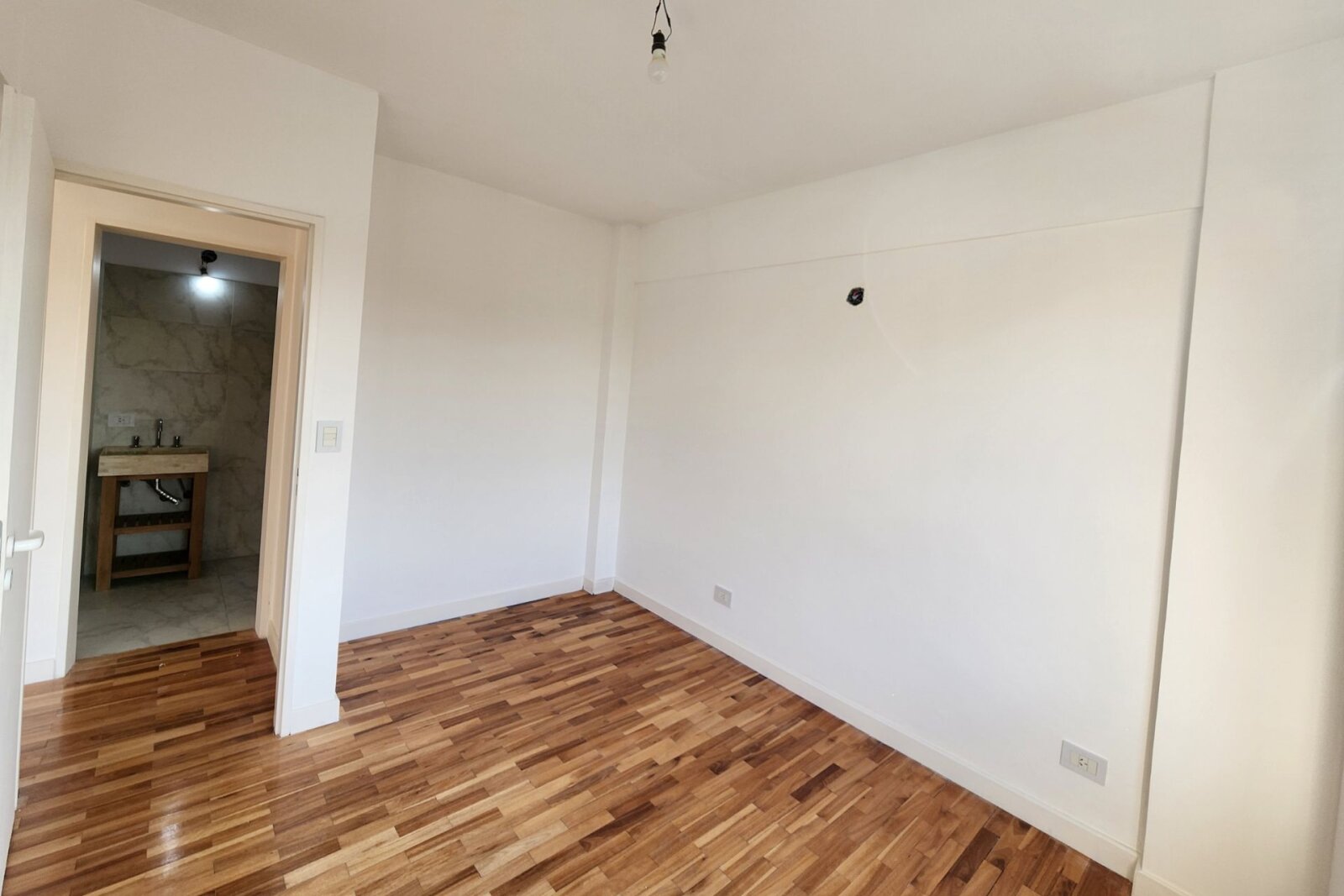ALQUILER QUILMES ESTE DEPTO 2 AMBIENTES C/ COCHERA - 22