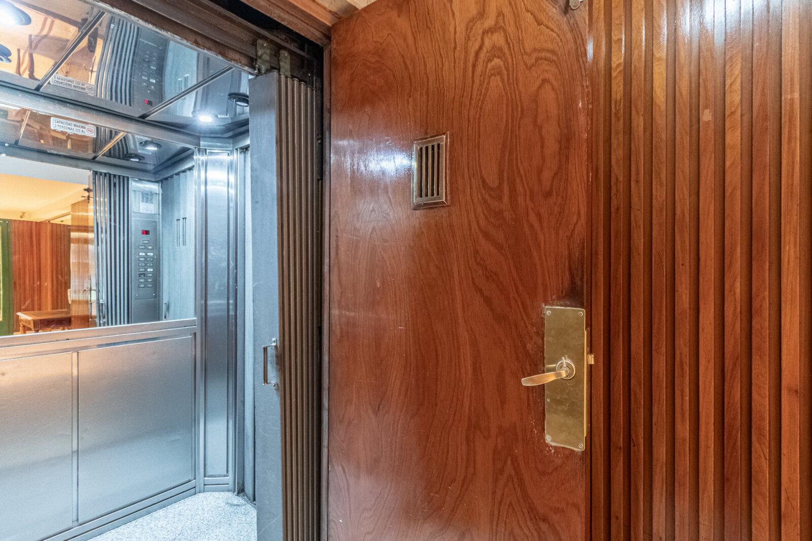 Venta departamento de dos ambientes en Esmeralda 700, San Nicolás - 12