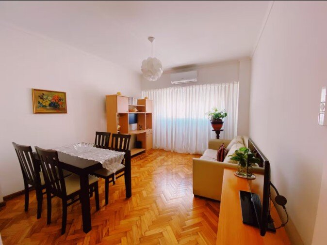 Venta departamento de dos ambientes en Esmeralda 700, San Nicolás - 1