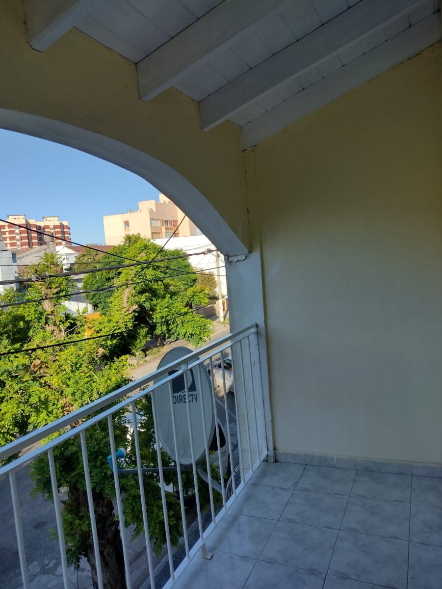 Oportunidad!! Se vende hermoso departamento duplex de 3 ambientes con balcón - Santa teresita - 4