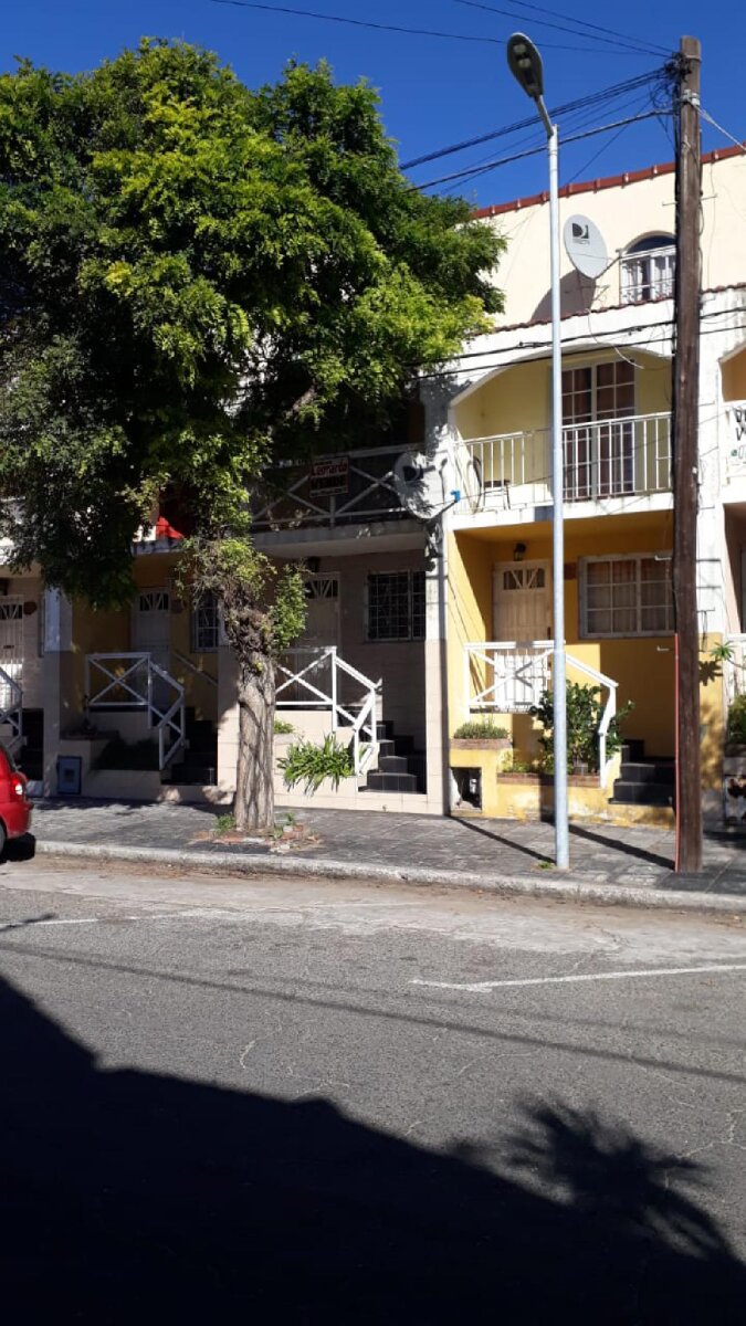 Oportunidad!! Se vende hermoso departamento duplex de 3 ambientes con balcón - Santa teresita - 18