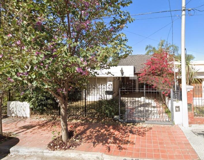 Casa en venta en Cerro de las Rosas, Córdoba | 3 dormitorios | Quincho | 2 cocheras | USD 159.000 - 1