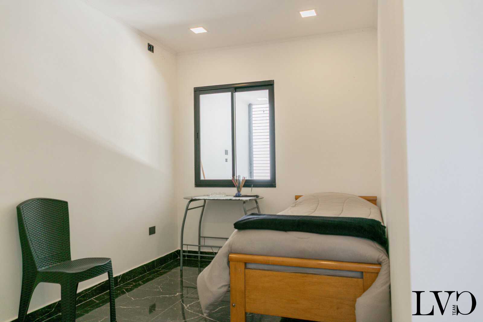 VENTA DE CASA 6 AMBIENTES, EN PILAR. - 28
