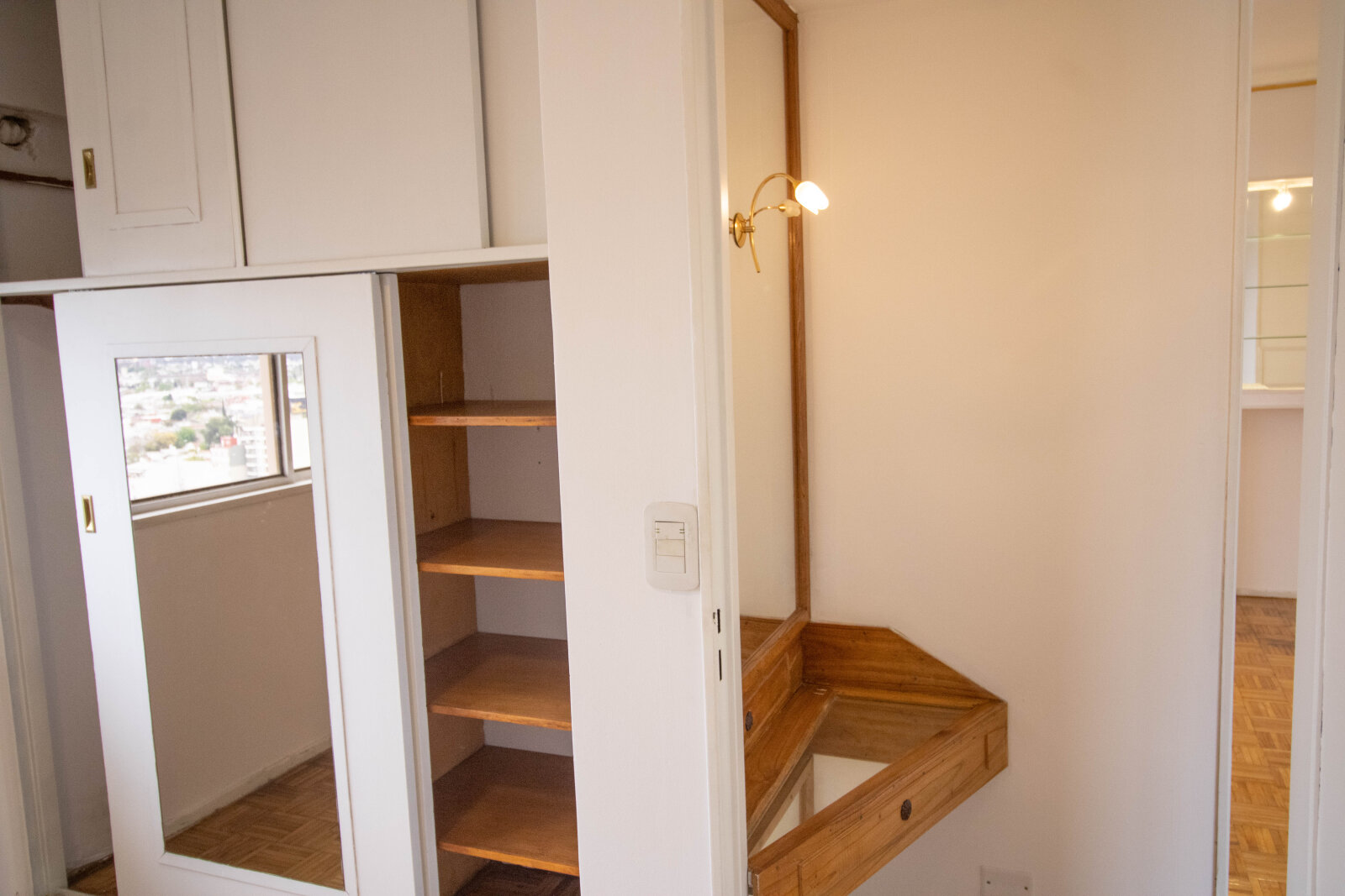 Luminoso Departamento Duplex con balcón terraza y vista panorámica - Seguridad 24hs - 152m² - Ramos Mejía — foto 9