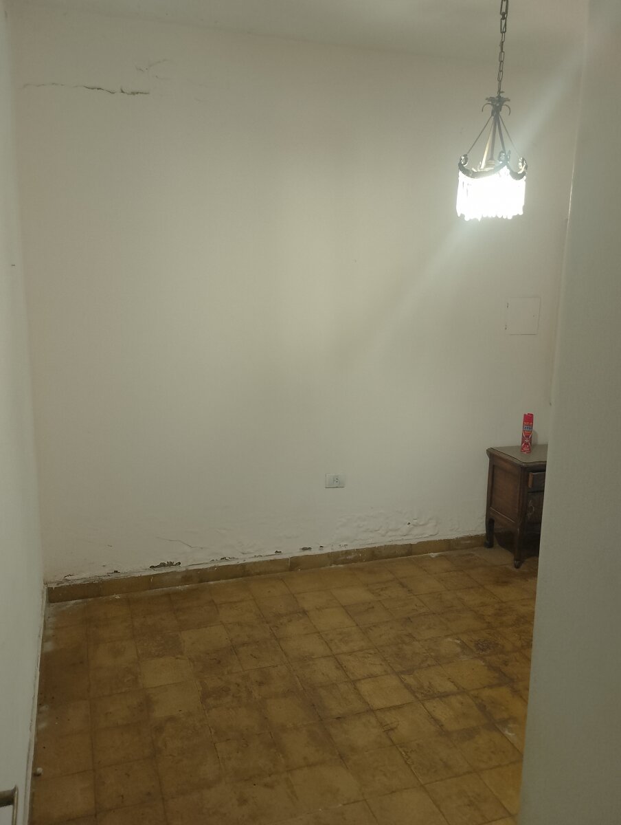 COLINAS DE V. SARSFIELD - FTE A PLAZA - A RECICLAR — foto 7