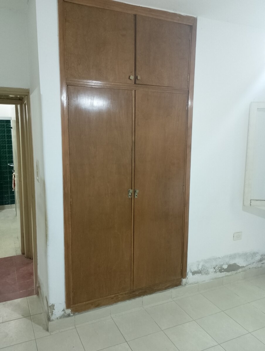 COLINAS DE V. SARSFIELD - FTE A PLAZA - A RECICLAR — foto 11