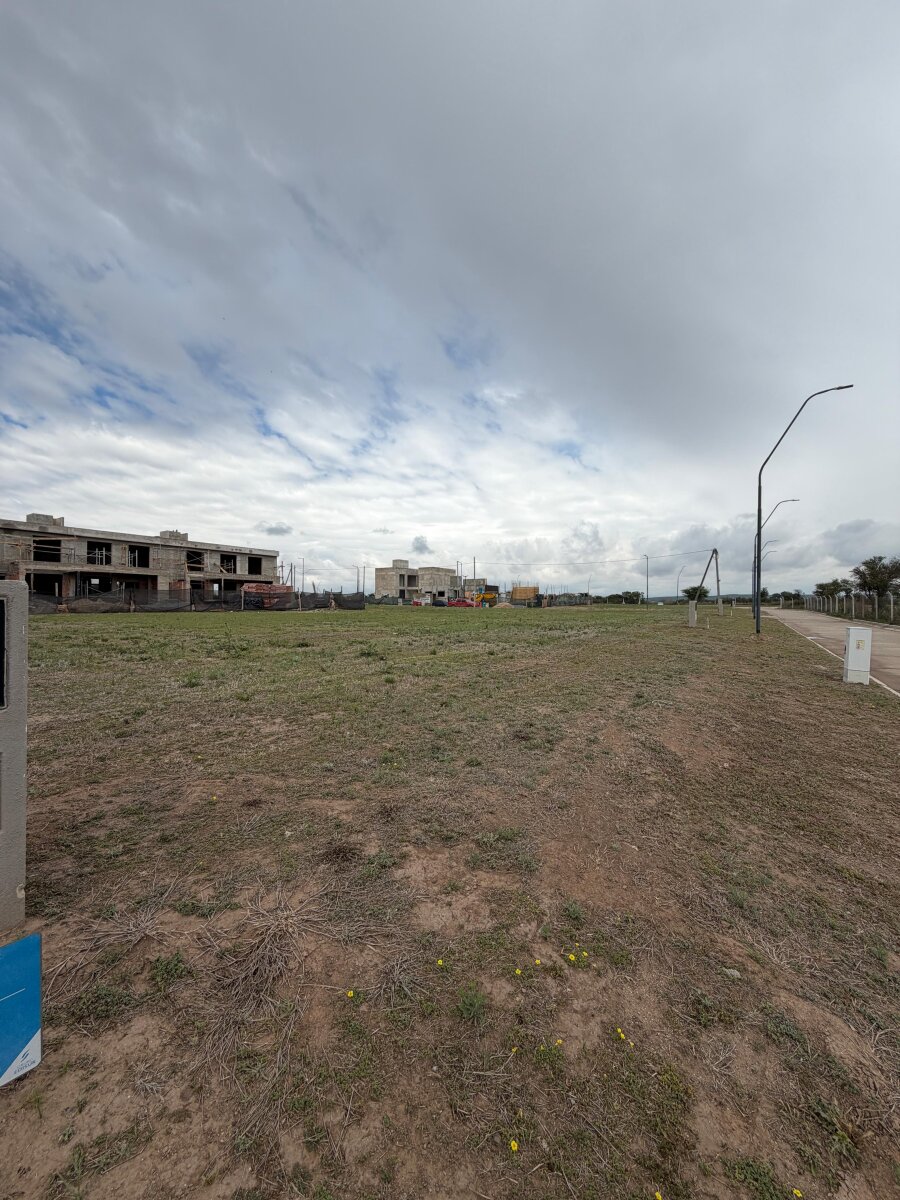 ¡Venta! Lote en Campos de Manantiales ¡Posesión Inmediata! - Imagen 9