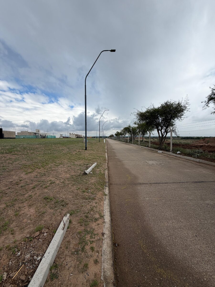 ¡Venta! Lote en Campos de Manantiales ¡Posesión Inmediata! - Imagen 2