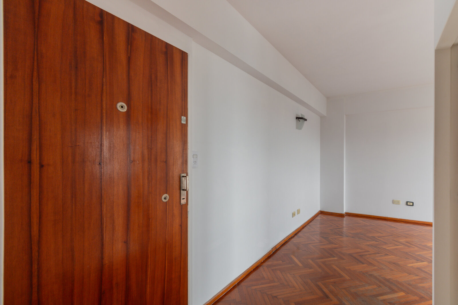 Venta - 2 Ambientes - Vista Abierta - Muy Luminoso - Once — foto 4