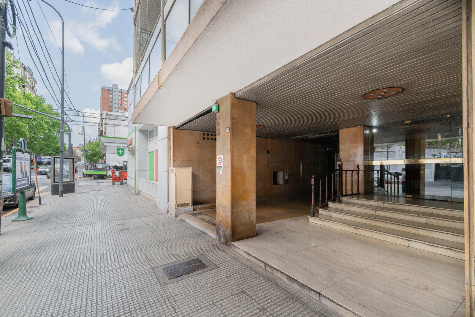 Venta - 2 Ambientes - Vista Abierta - Muy Luminoso - Once - 37