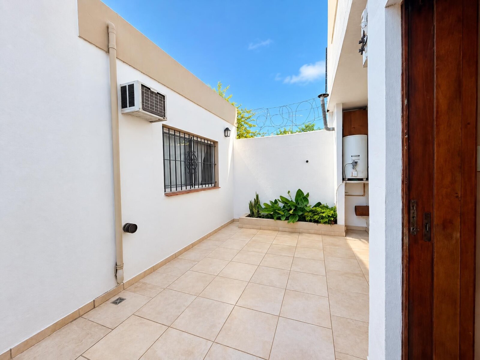 VENTA CASA 6 AMB FLORENCIO VARELA CENTRO — foto 7