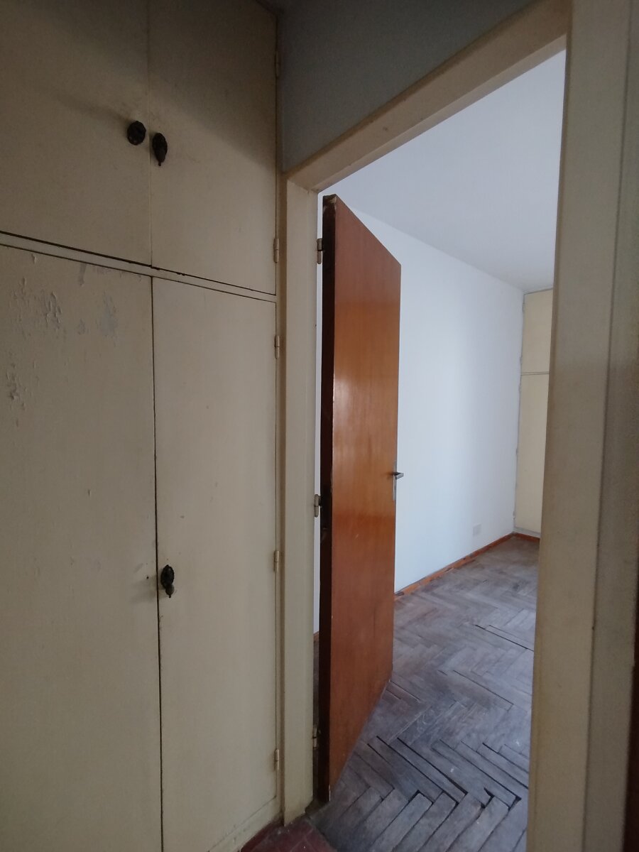 Ituzaingó 776 2 A ( Escalera) — foto 8