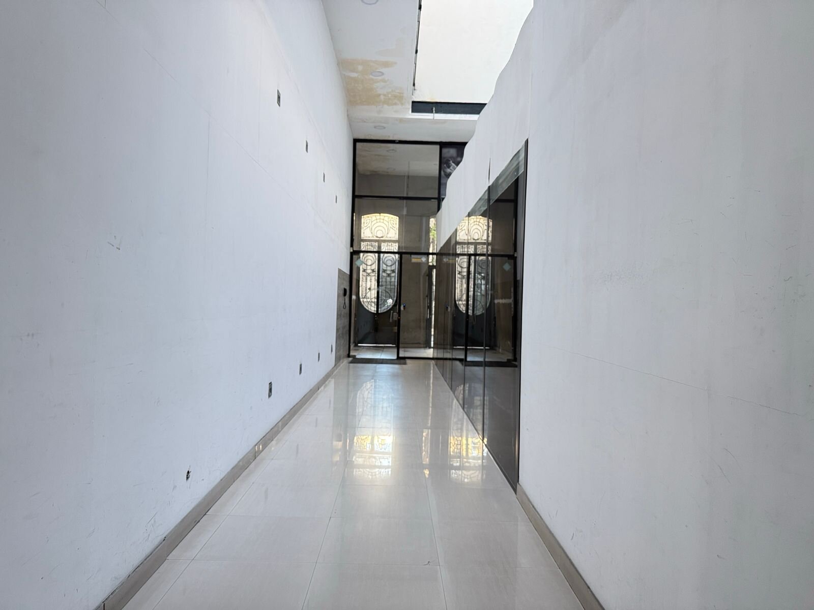 DEPARTAMENTO AMOBLADO EN CENTRO DE ROSARIO — foto 2
