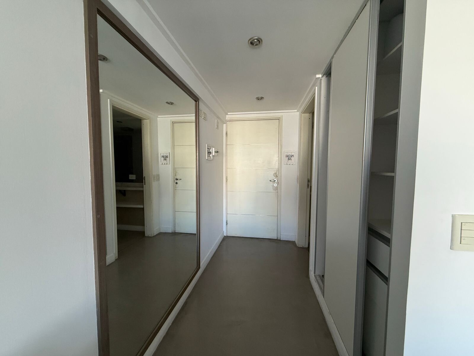 DEPARTAMENTO AMOBLADO EN CENTRO DE ROSARIO — foto 9