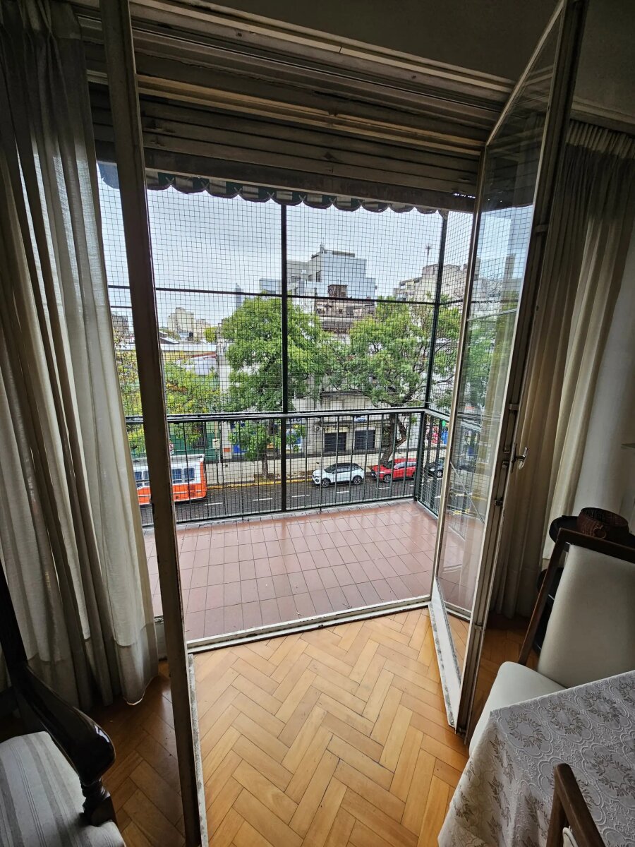 CHACARITA - VENTA 4 AMB. - FRENTE - BALCÓN - OPORTUNIDAD!! - 5