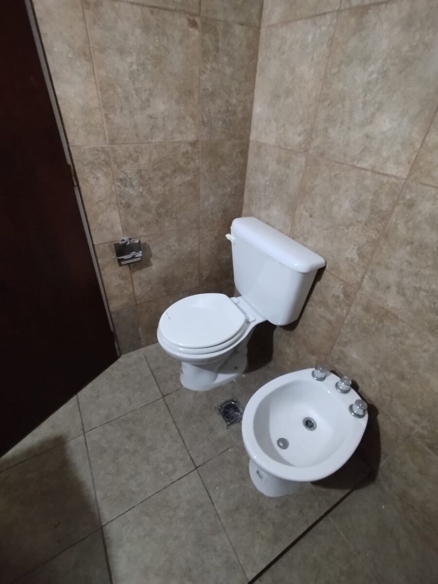 ALQUILO MONOAMBIENTE CON PATIO - GARIBALDI Y SAN MARTIN — foto 10