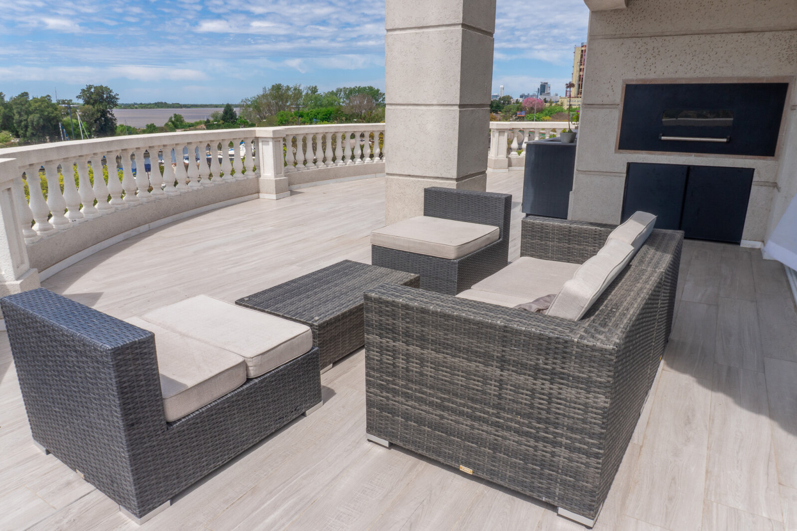 VENTA DEPARTAMENTO 2 DORMITORIOS- 2 COCHERAS- VISTA AL RÍO- AMENITIES - 28