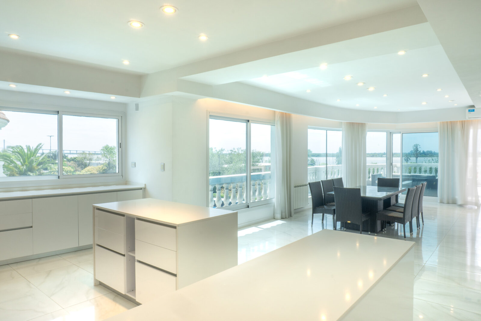 VENTA DEPARTAMENTO 2 DORMITORIOS- 2 COCHERAS- VISTA AL RÍO- AMENITIES