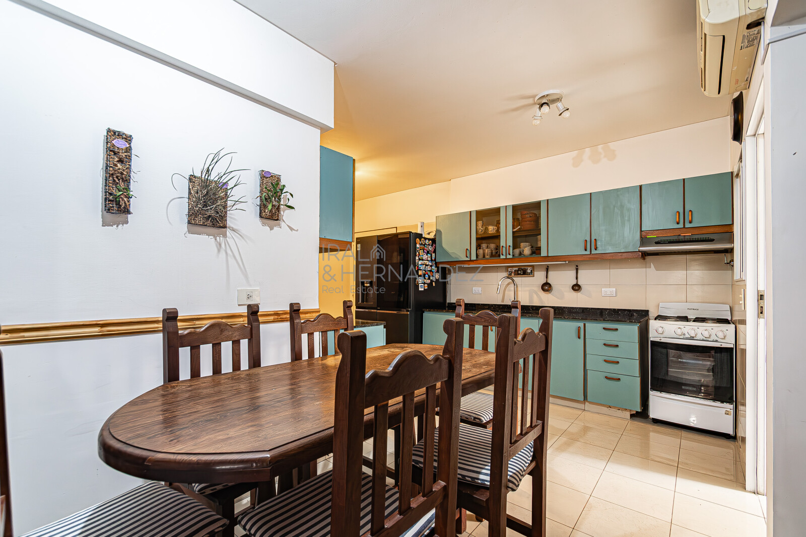 Semipiso 4 ambientes, en Av. Cabildo al 600 - Venta - 18