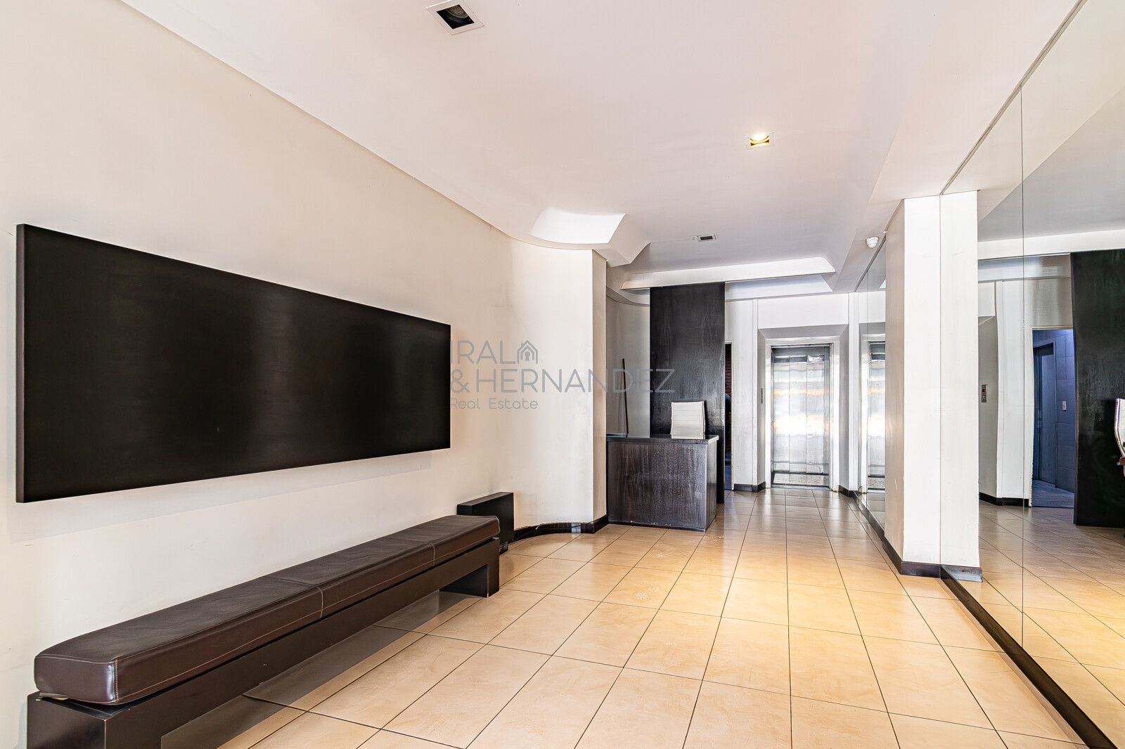 Semipiso 4 ambientes, en Av. Cabildo al 600 - Venta - 29