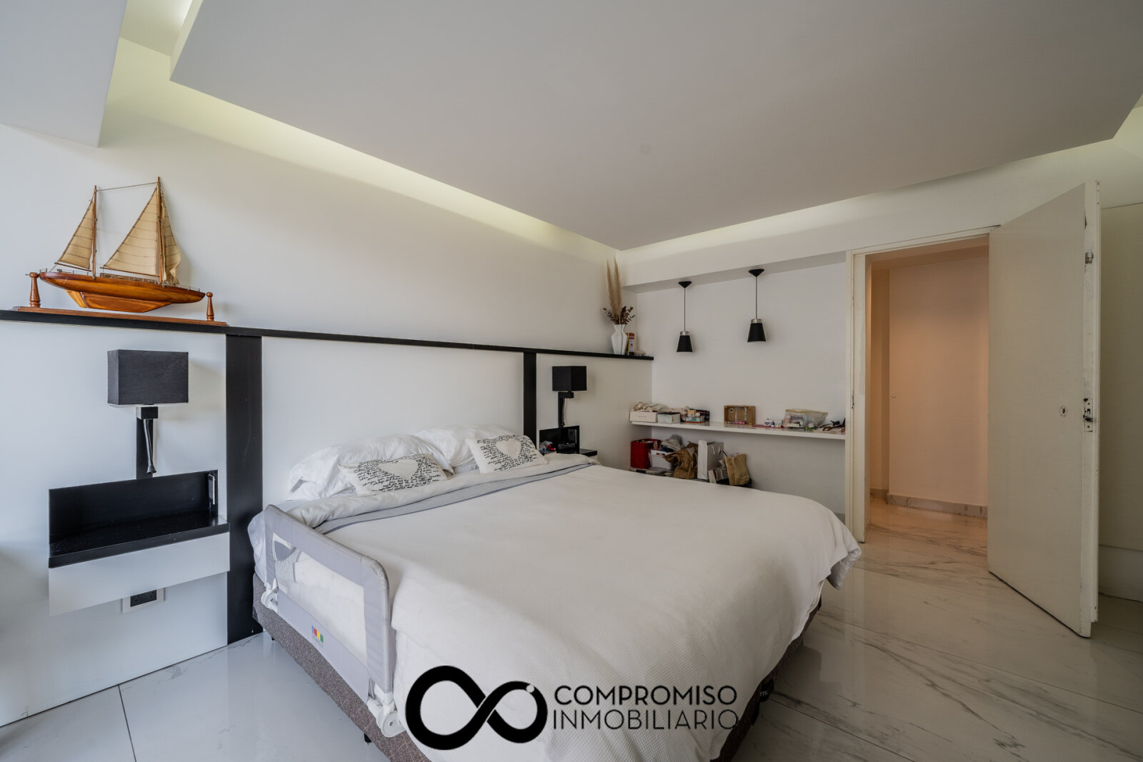 Venta. Departamento 5 Ambientes. Terraza, Quincho, Vista. 2 Cocheras. Palermo - 20