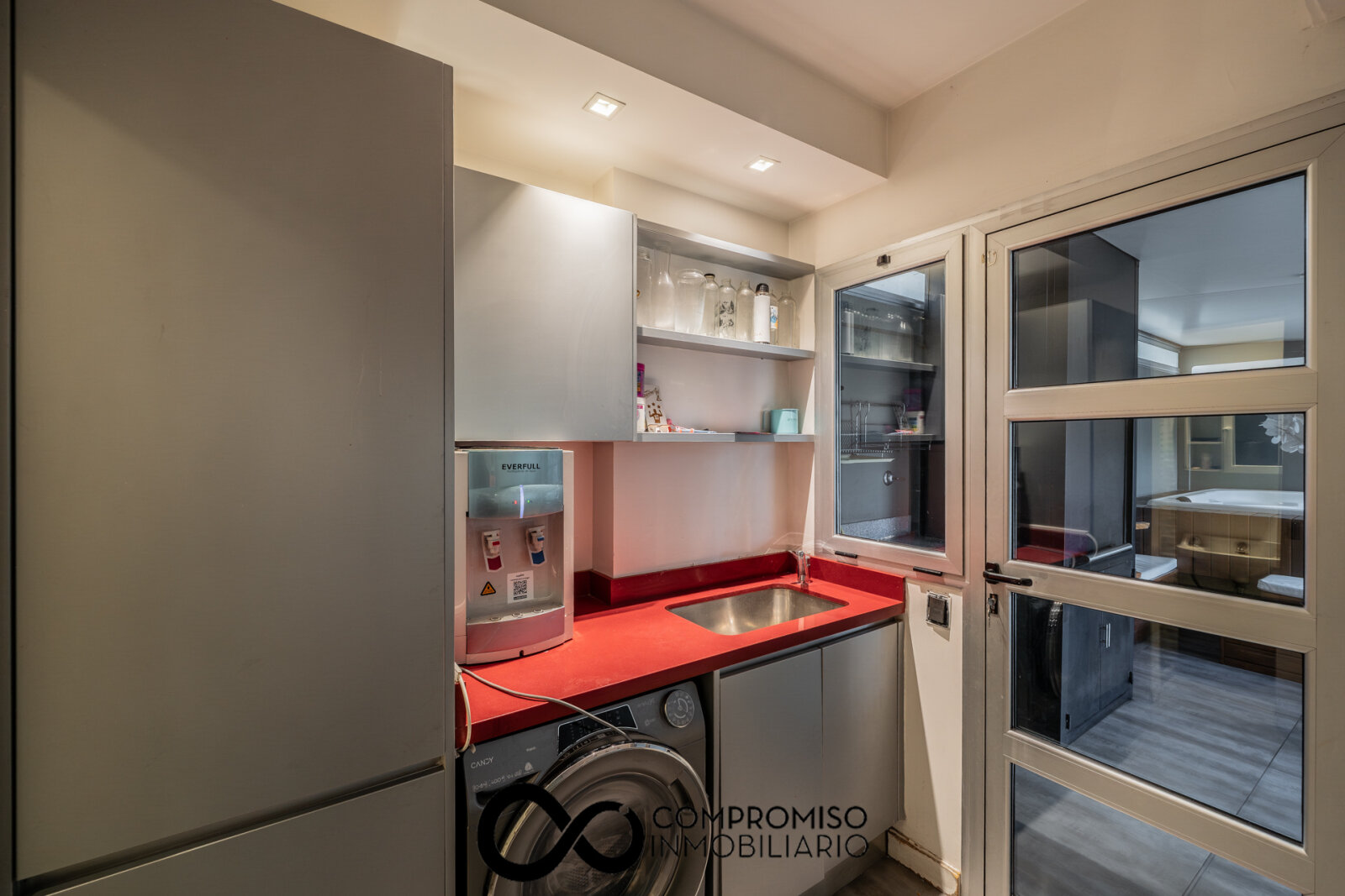 Venta. Departamento 5 Ambientes. Terraza, Quincho, Vista. 2 Cocheras. Palermo - 16