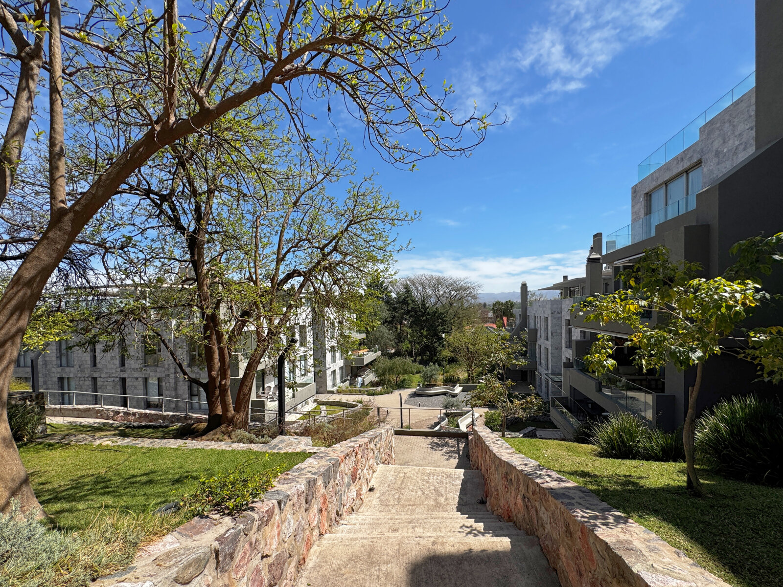 VENTA Departamento categoría 2 dormitorios con Terraza propia - VISTA A LA SIERRAS  en Complejo 1910 - Imagen 38