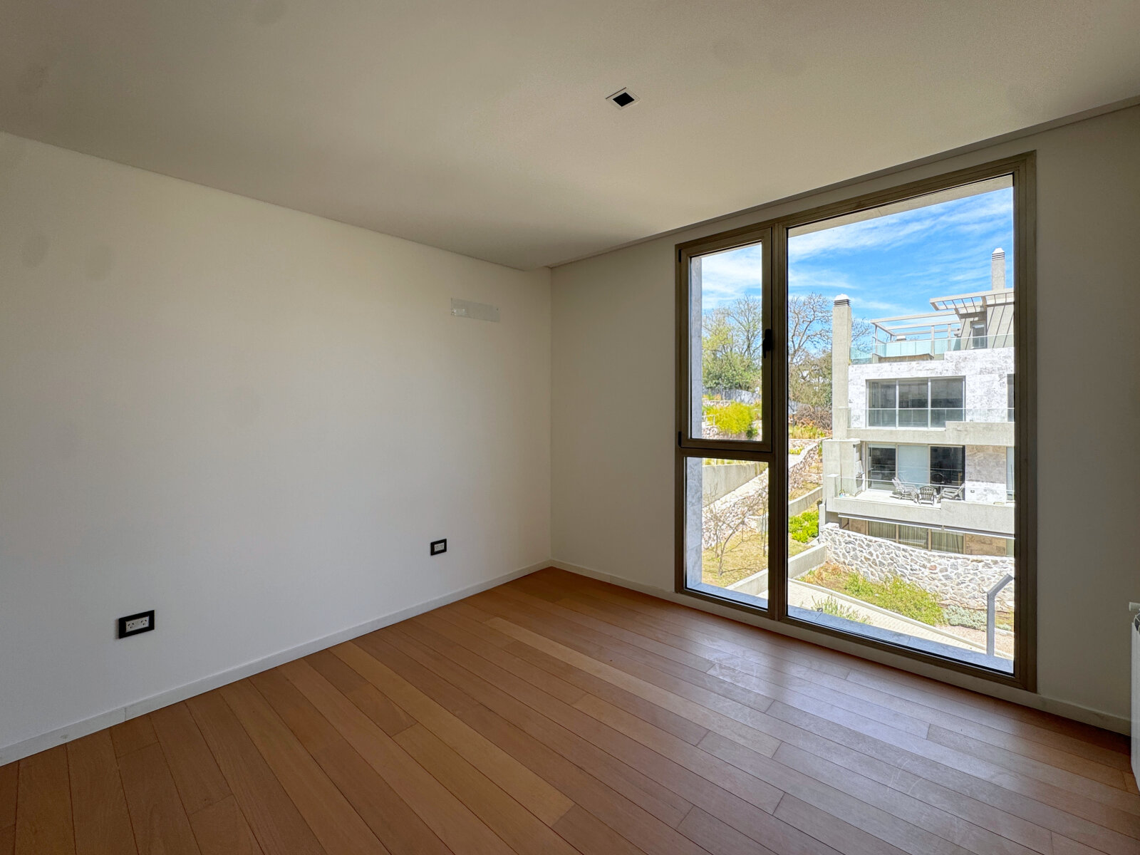 VENTA Departamento categoría 2 dormitorios con Terraza propia - VISTA A LA SIERRAS  en Complejo 1910 - Imagen 25
