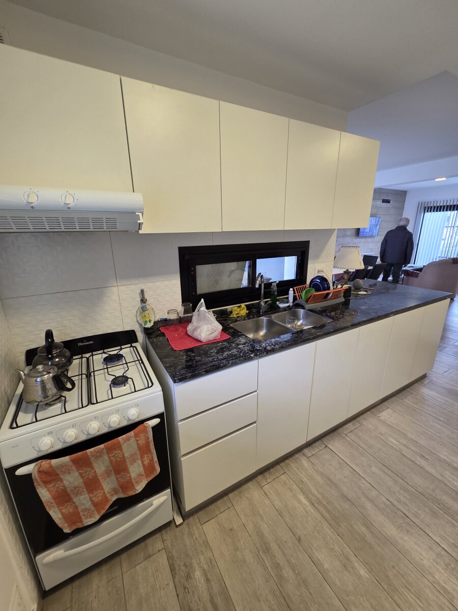 ALQUILER- DOCTA PARQUE- DUPLEX 3DORM- PISCINA- PATIO - Imagen 6