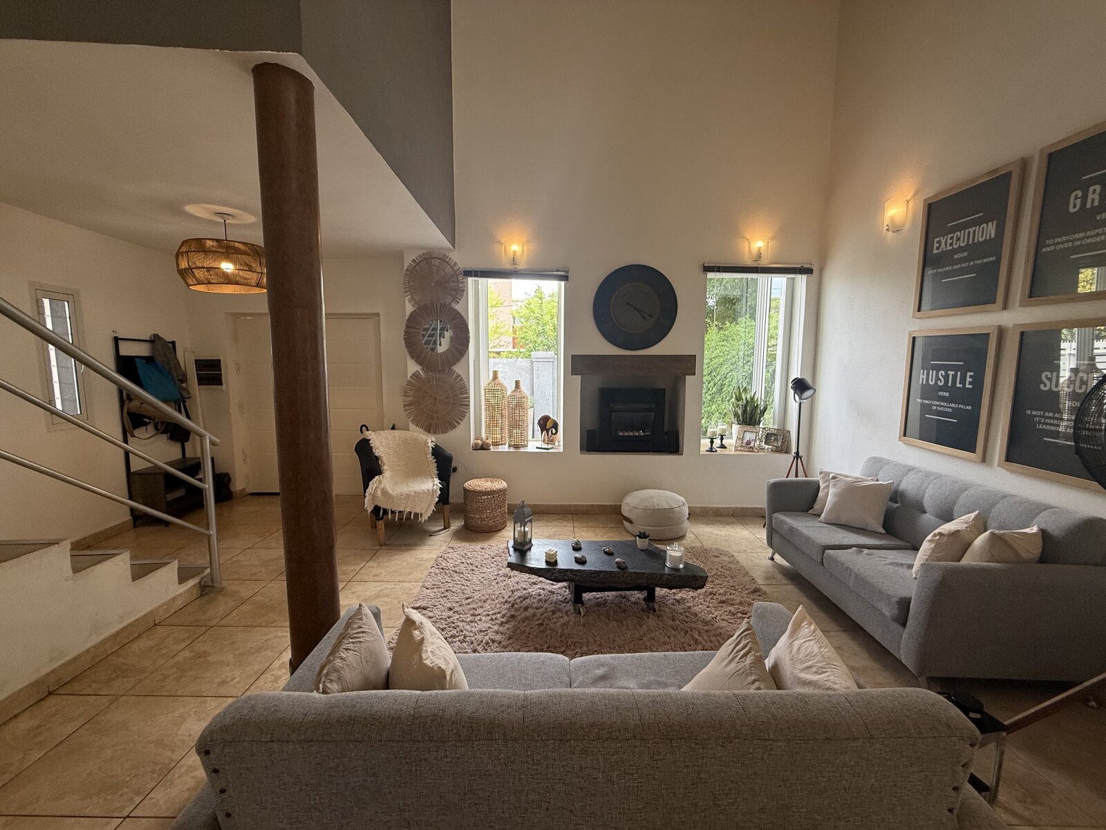 Casa con gran parque y pileta en Villa Rivera Indarte- 4 dorm, 3 baños, cochera techada — foto 4