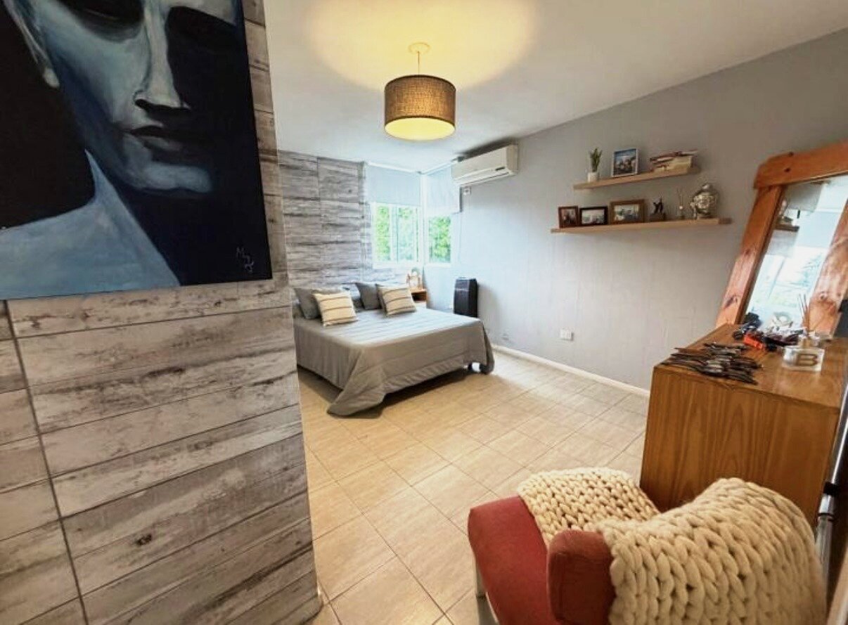 Casa con gran parque y pileta en Villa Rivera Indarte- 4 dorm, 3 baños, cochera techada - Imagen 26