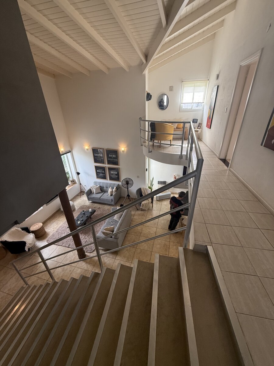 Casa con gran parque y pileta en Villa Rivera Indarte- 4 dorm, 3 baños, cochera techada - 17