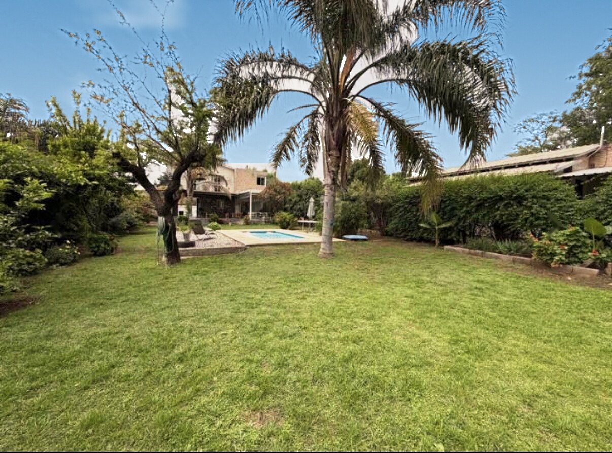 Casa con gran parque y pileta en Villa Rivera Indarte- 4 dorm, 3 baños, cochera techada - Imagen 19