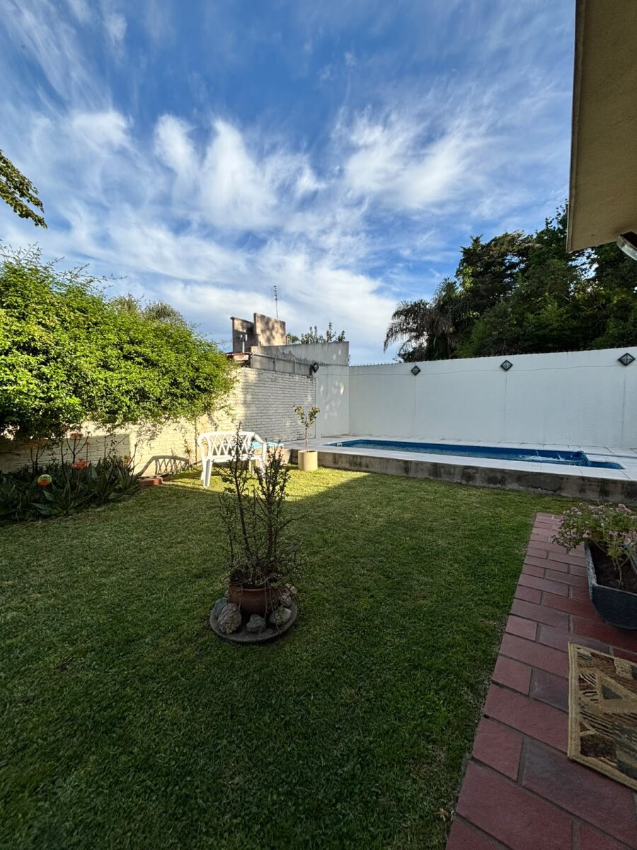 Casa 4 ambientes con pileta y parrilla en venta en Castelar Sur - 37