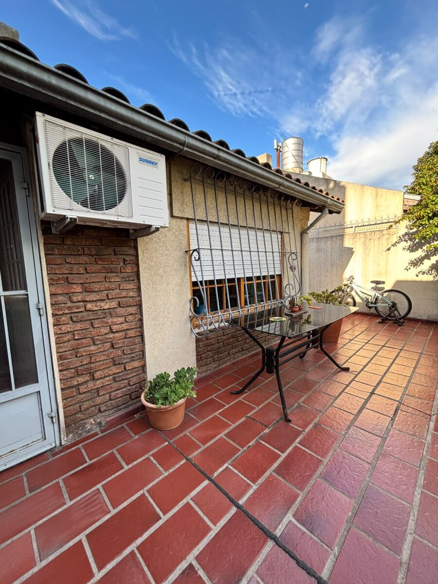 Casa 4 ambientes con pileta y parrilla en venta en Castelar Sur - 38