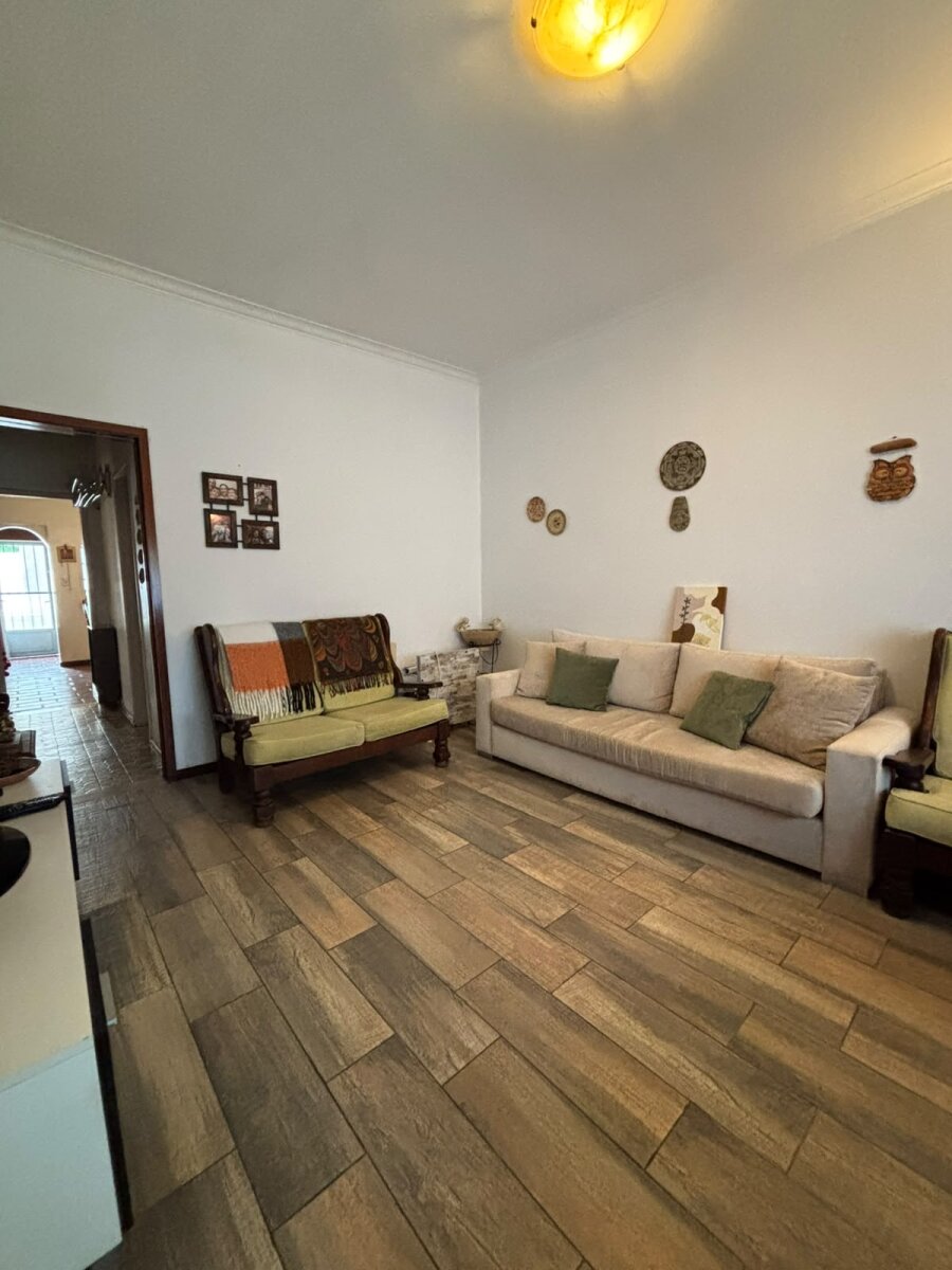 Casa 4 ambientes con pileta y parrilla en venta en Castelar Sur — foto 9