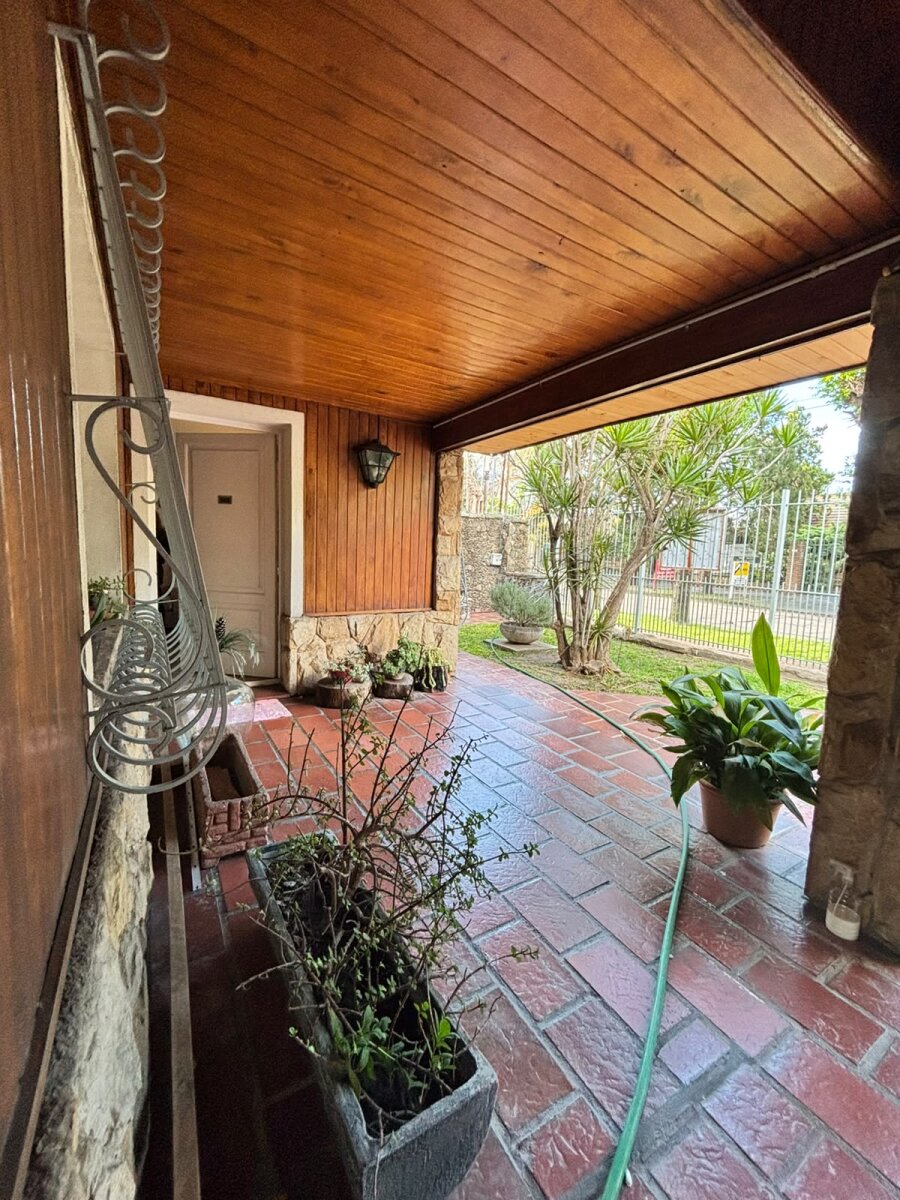 Casa 4 ambientes con pileta y parrilla en venta en Castelar Sur — foto 4