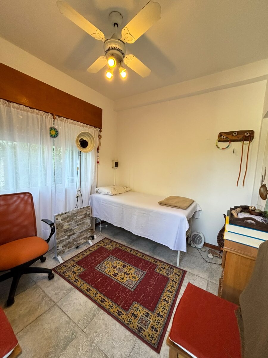 Casa 4 ambientes con pileta y parrilla en venta en Castelar Sur - 48