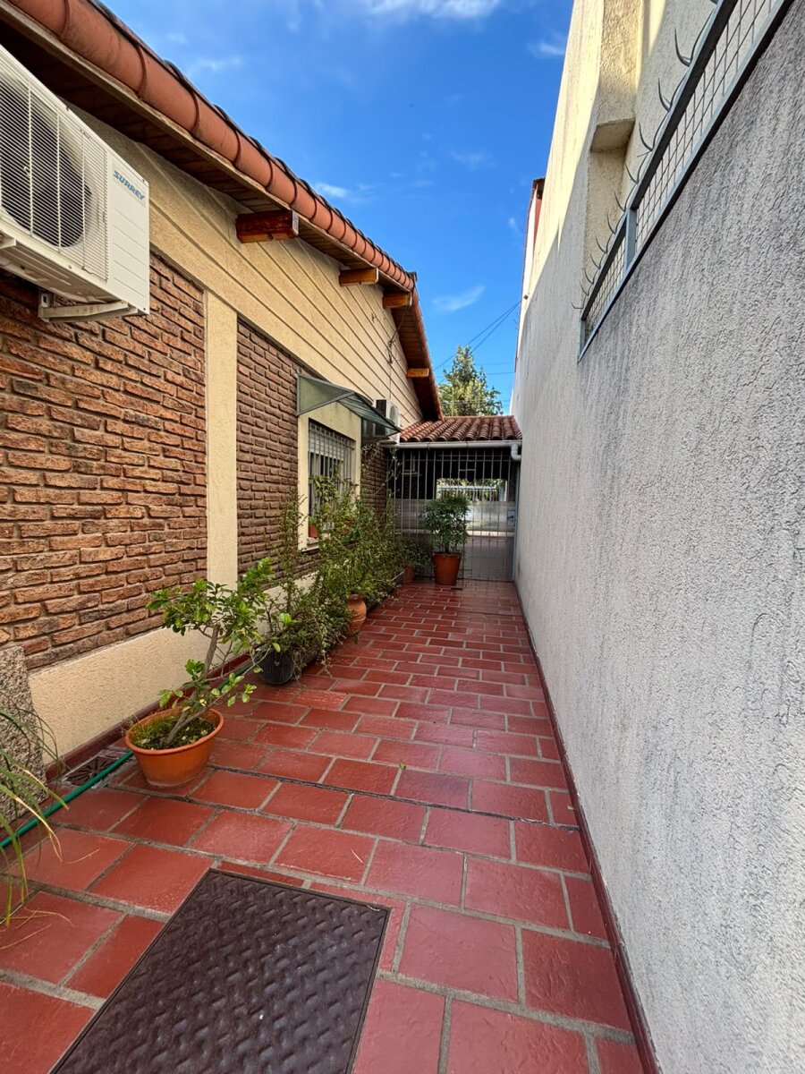 Casa 4 ambientes con pileta y parrilla en venta en Castelar Sur - 53