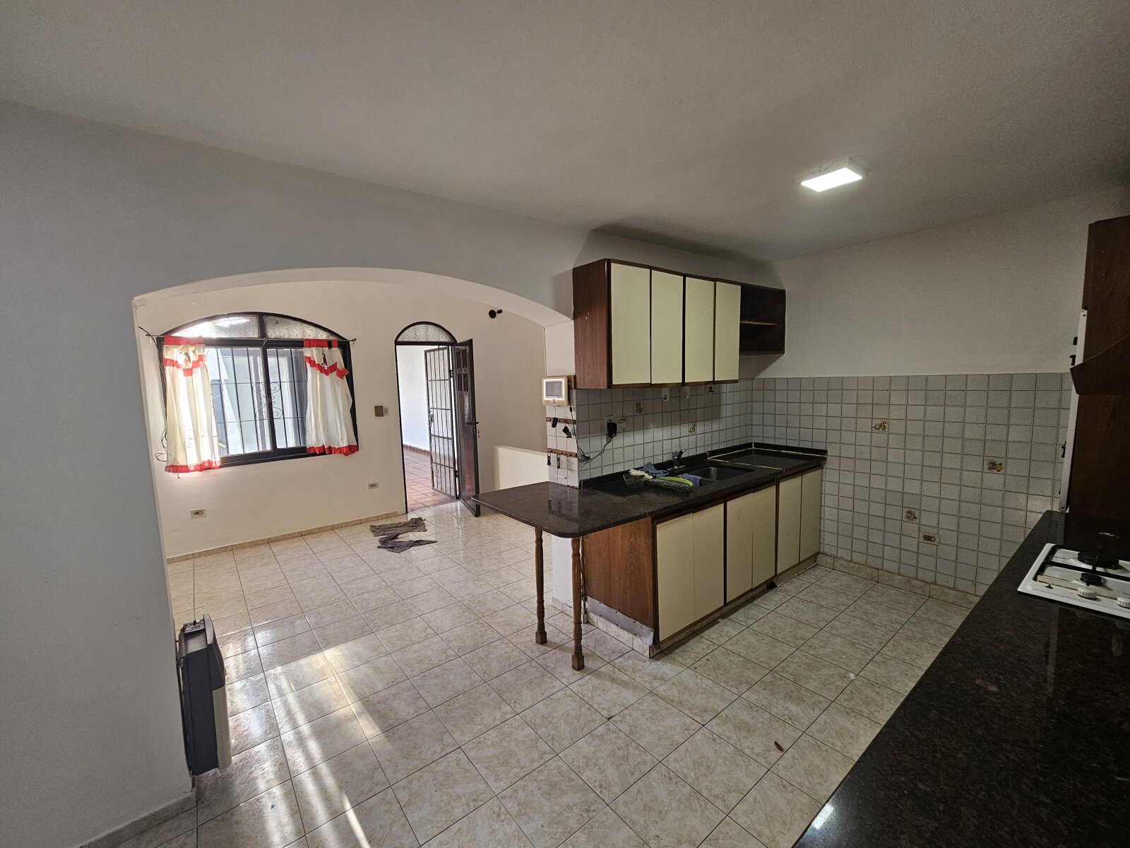 Casa amplia y con patio en Parque Capital - Imagen 5