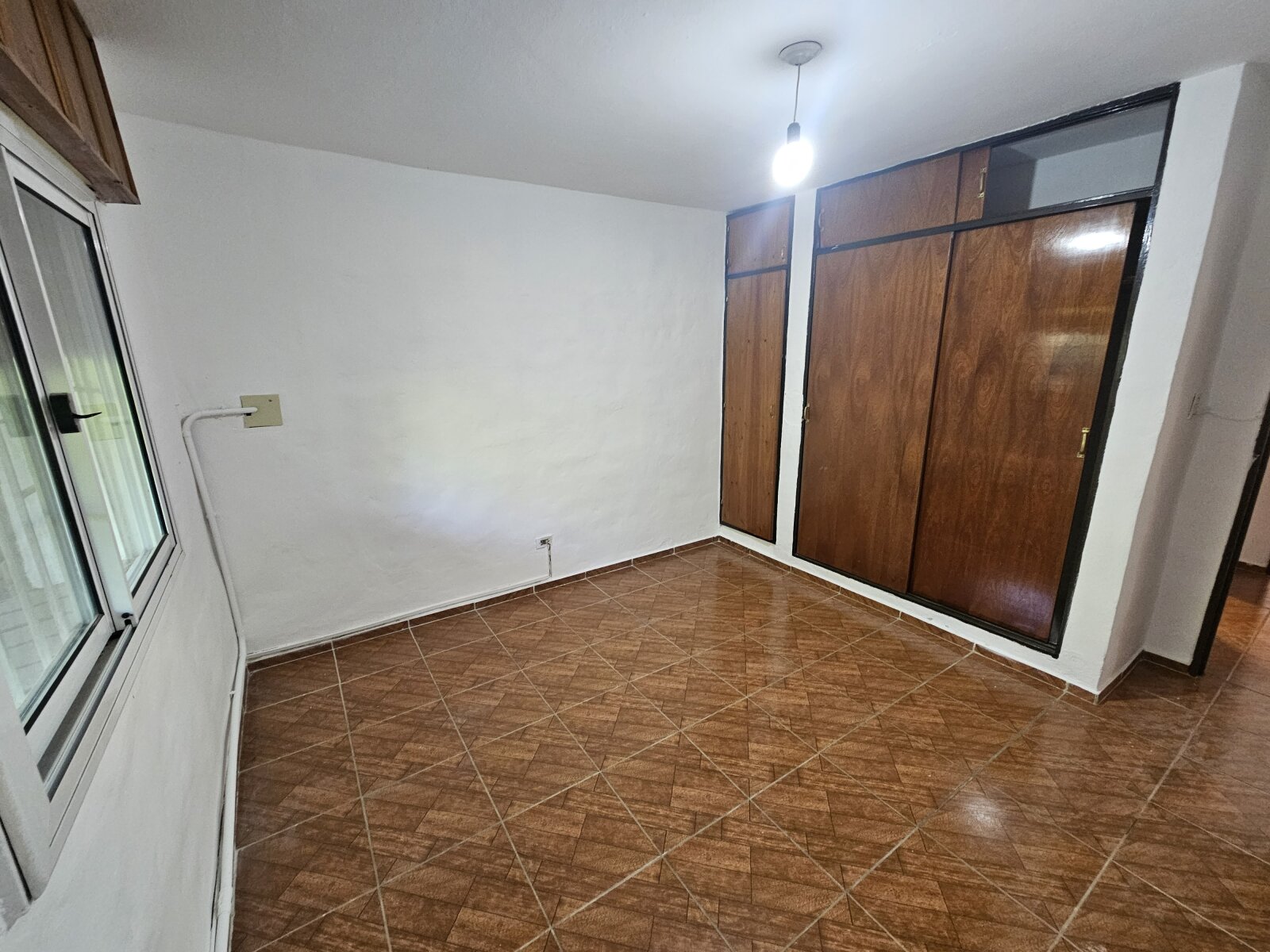 Casa amplia y con patio en Parque Capital - Imagen 13