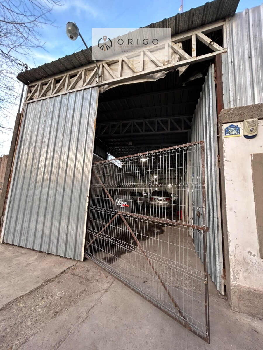 GALPON CON OFICINAS EN GUAYMALLEN - 1