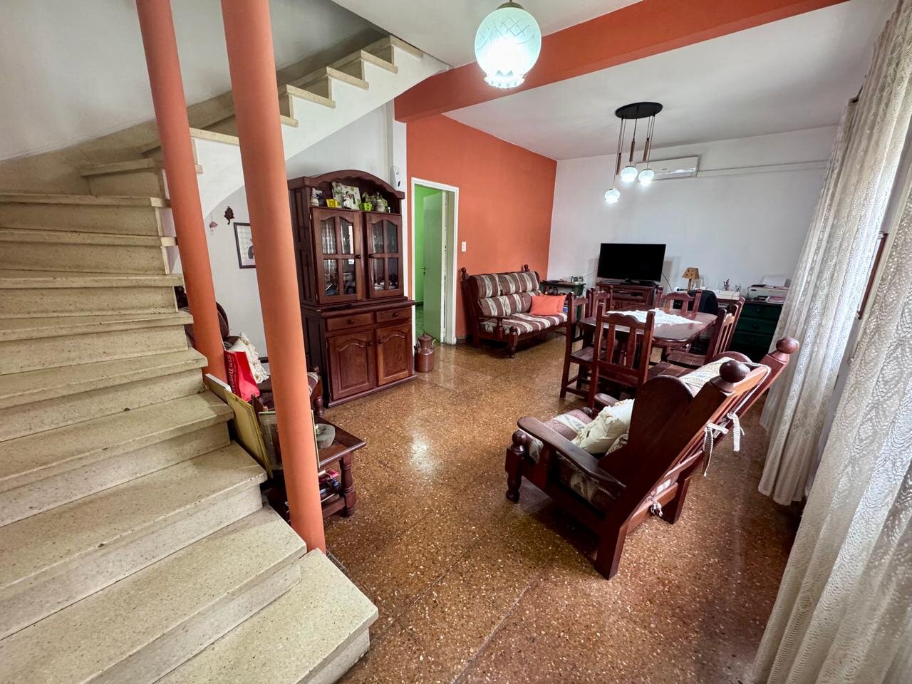 VENDO CASA EN GÜEMES - Imagen 4