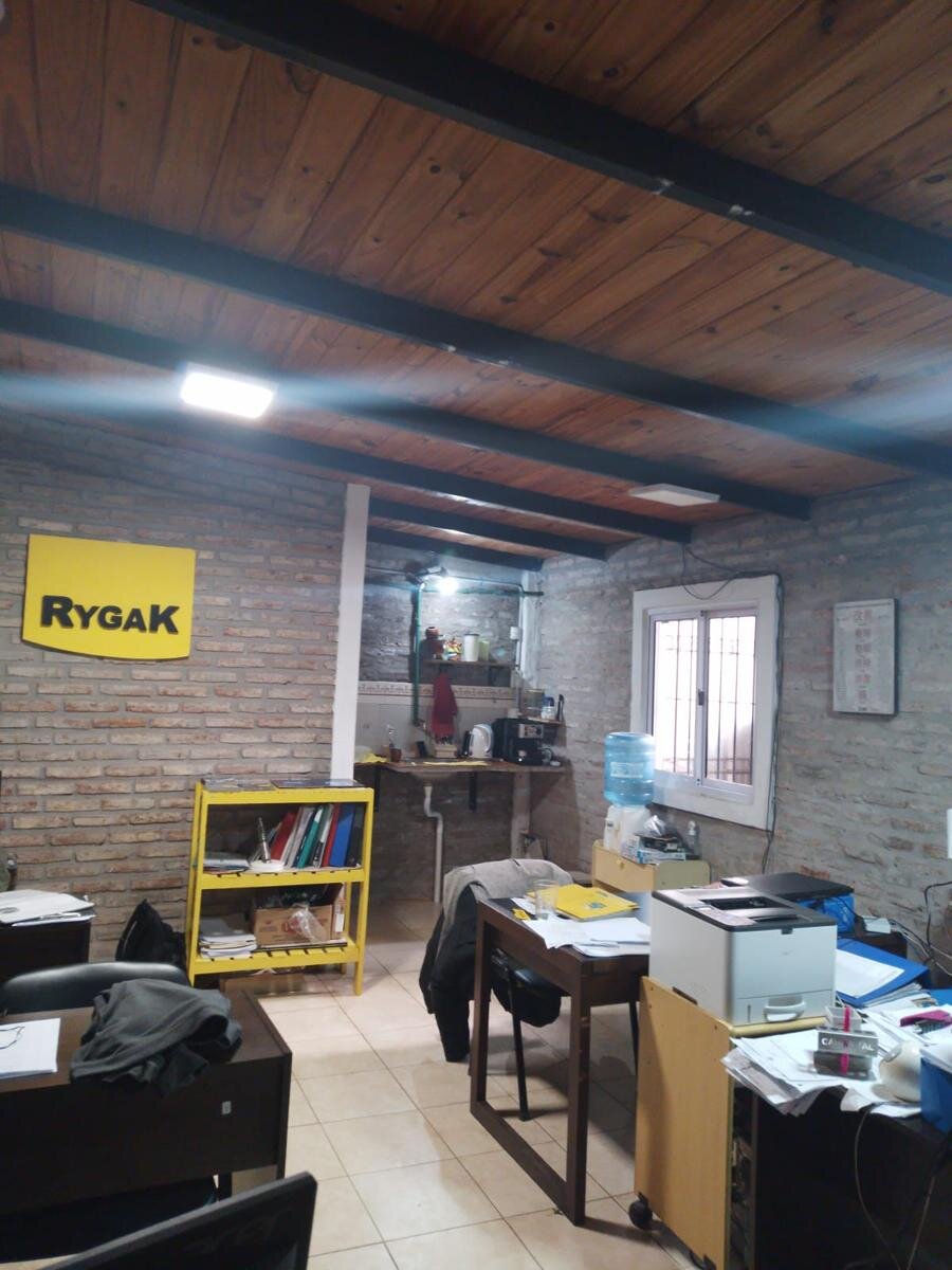 Galpón con oficinas sobre Circunvalación - Juan Manuel de Rosas 6300 - 13