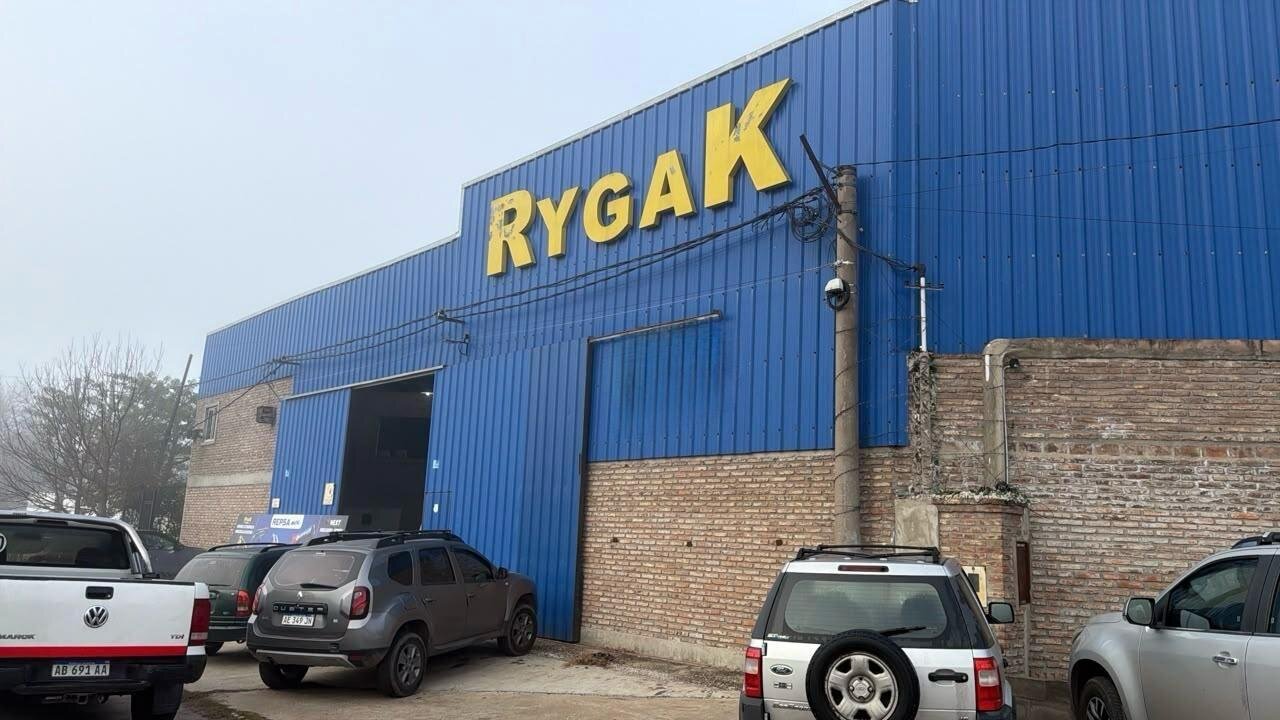 Galpón con oficinas sobre Circunvalación - Juan Manuel de Rosas 6300 - 1