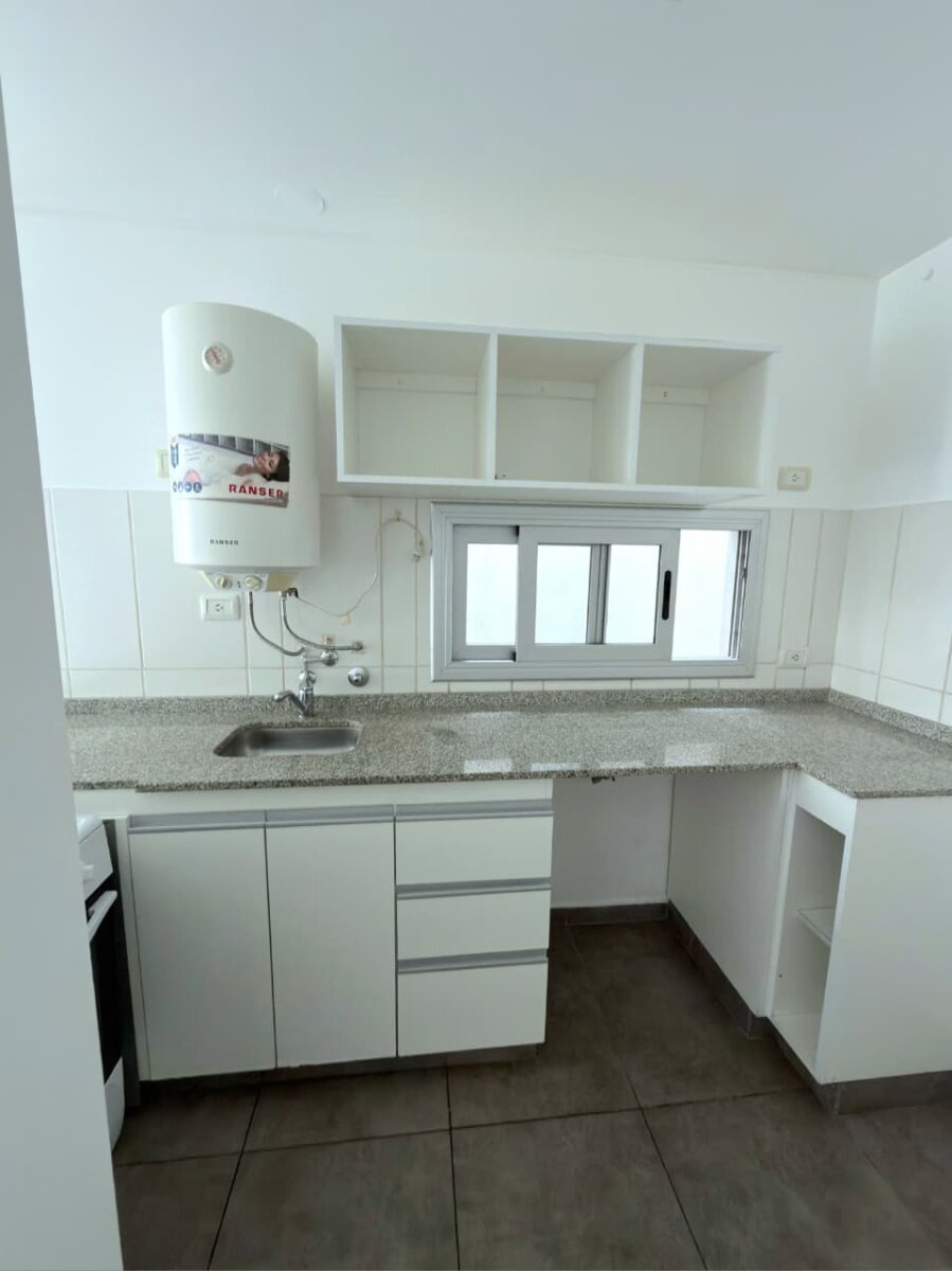 VENTA DEPTO Bº ALBERDI - Imagen 2