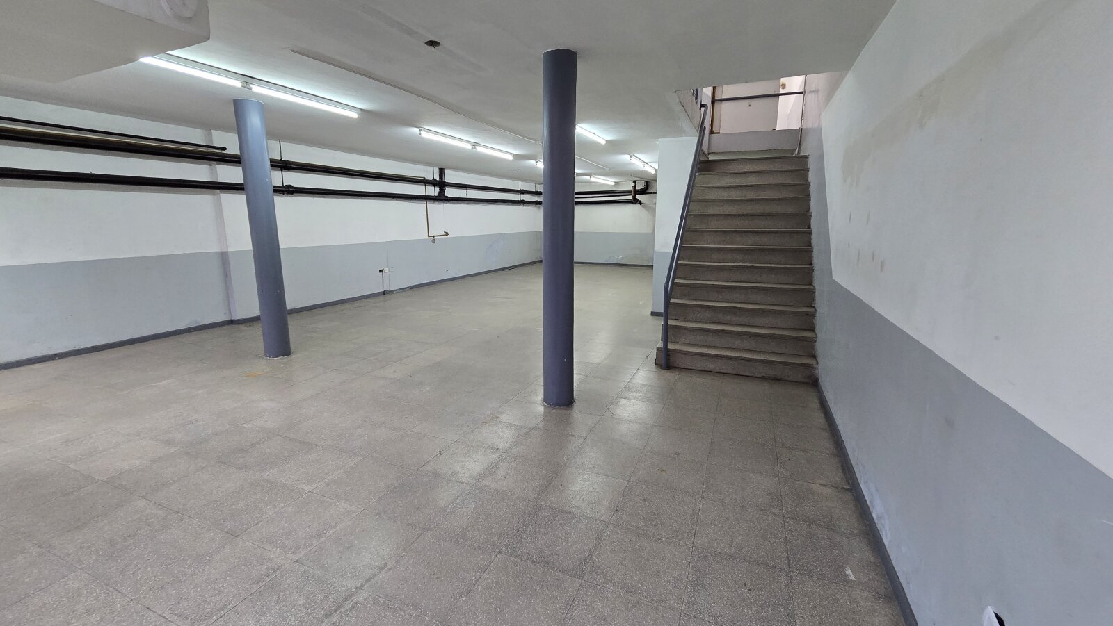 ALQUILER LOCAL DE 400 m² QUILMES CENTRO - 10
