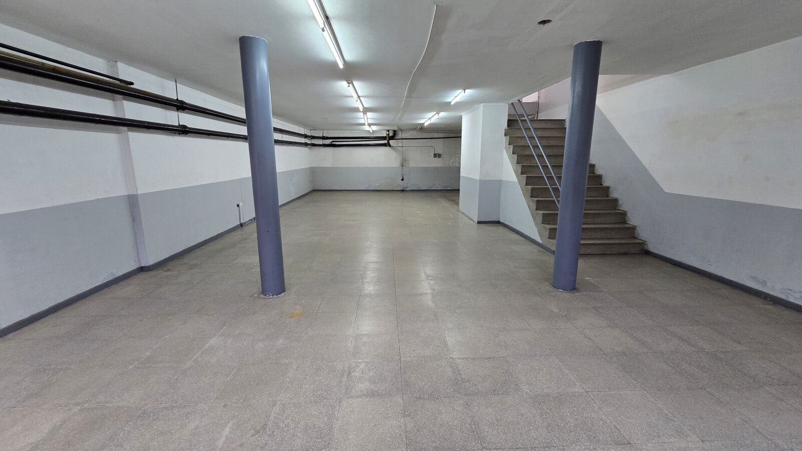 ALQUILER LOCAL DE 400 m² QUILMES CENTRO - 11